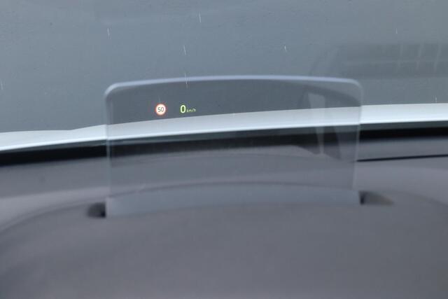 Hyundai Kona 1.0T Premium | Camera | Trekhaak | Cruise control | Climate control