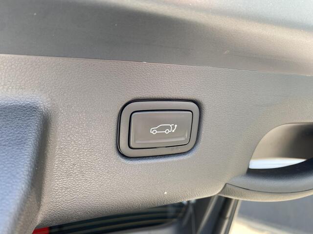 Hyundai Kona Electric Comfort Smart 65.4 kWh Stuurverwarming, stoelverwarming, navigatie, Head-up display, Elektr. achterklep, Apple CarPlay/Android Auto