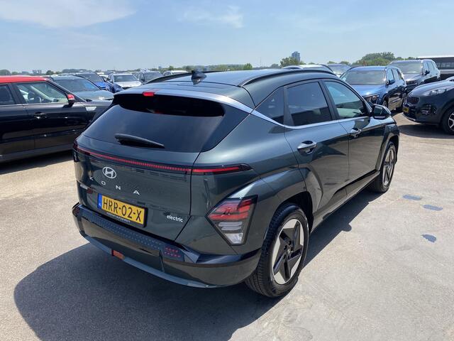 Hyundai Kona Electric Comfort Smart 65.4 kWh Stuurverwarming, stoelverwarming, navigatie, Head-up display, Elektr. achterklep, Apple CarPlay/Android Auto