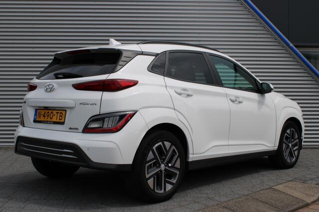 Hyundai Kona EV Premium 64 kWh | Org NL | Led | Elek Stoelen | SOH 100%