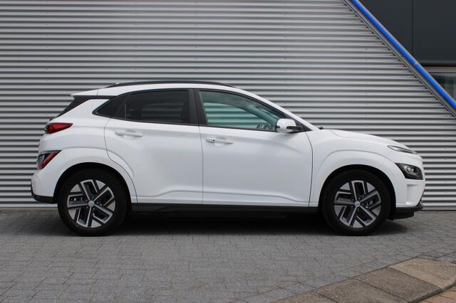 Hyundai Kona EV Premium 64 kWh | Org NL | Led | Elek Stoelen | SOH 100%
