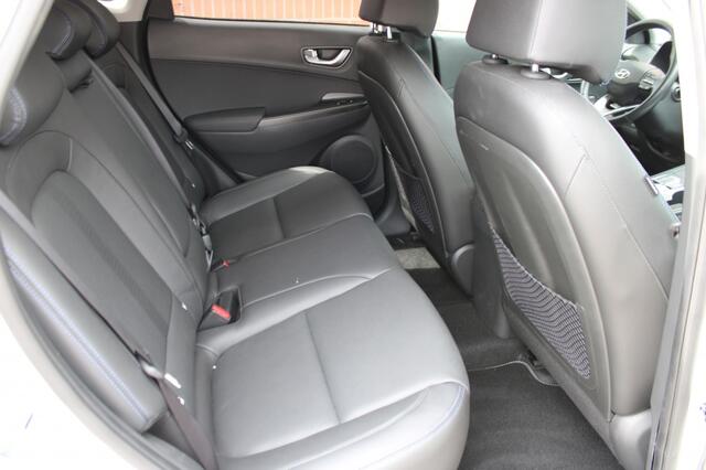 Hyundai Kona EV Premium 64 kWh | Org NL | Led | Elek Stoelen | SOH 100%