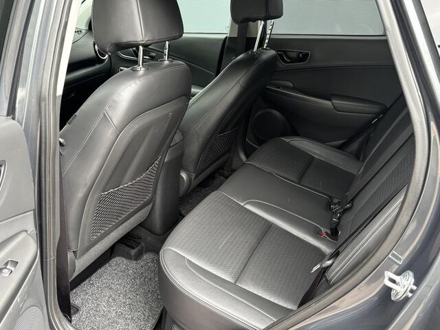 Hyundai Kona 1.6 GDI HEV Premium / Trekhaak / 1300 kg Trekgewicht / Stoel & Stuurverwarming / Navigatiesysteem / Apple carplay & Android auto / Achteruitrijcamera / Voor & achter sensoren /