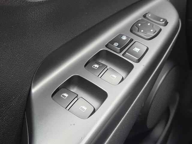 Hyundai Kona 1.0T Essence | Airco | Cruise Control | Bluetooth telefoonverbinding | 18'' Lichtmetalen velgen | Lane Assist