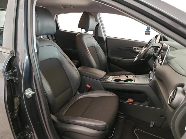 Hyundai Kona EV Fashion 64 kWh | Geen import | SOH 97%