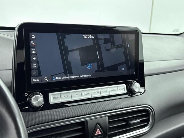 Hyundai Kona EV COMFORT SMART 64 kWh | SOH 95.1% | NAVIGATIE | HUD | STOEL/STUURVERWARMING | ACHTERUITRIJ CAMERA |