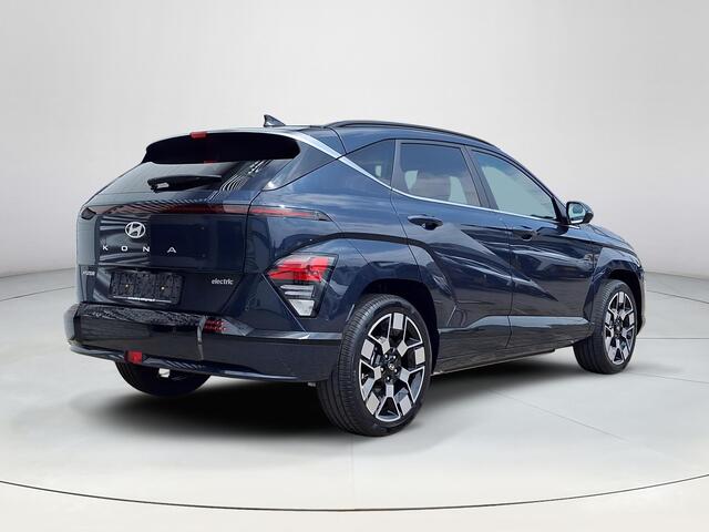 Hyundai Kona Electric Premium 64.8 kWh | WK Deal | Uit voorraad leverbaar! | Apple Carplay/Android Auto | 360 graden camera | Lichtmetalen velgen | Stoelverwarming/verkoeling | Elektrische achterklep |
