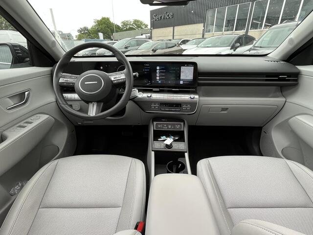 Hyundai Kona 1.6 GDI HEV Premium Sky | Schuif-kanteldak | Leder | 360 Graden Camera | Stoelverwarming en Stoelkoeling | Cruise Control Adaptief