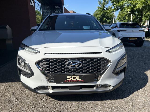 Hyundai Kona 1.6 GDI HEV Premium // FULL LED // NAVI + CARPLAY // ELEK. STOELEN // KEYLESS // ADAPTIVE CRUISE // STOEL VERWARMING + VERKOELING // TREKHAAK!!