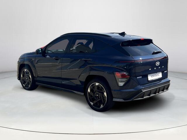 Hyundai Kona Electric N Line 64.8 kWh | Apple Carplay / Android Auto | 360 graden camera | Stoel Verwarming / Koeling | Stuur Verwarming | Schuif / Kanteldak | LED-Verlichting | Elektrische Kofferbak |