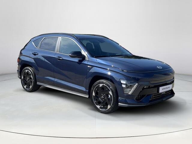 Hyundai Kona Electric N Line 64.8 kWh | Apple Carplay / Android Auto | 360 graden camera | Stoel Verwarming / Koeling | Stuur Verwarming | Schuif / Kanteldak | LED-Verlichting | Elektrische Kofferbak |