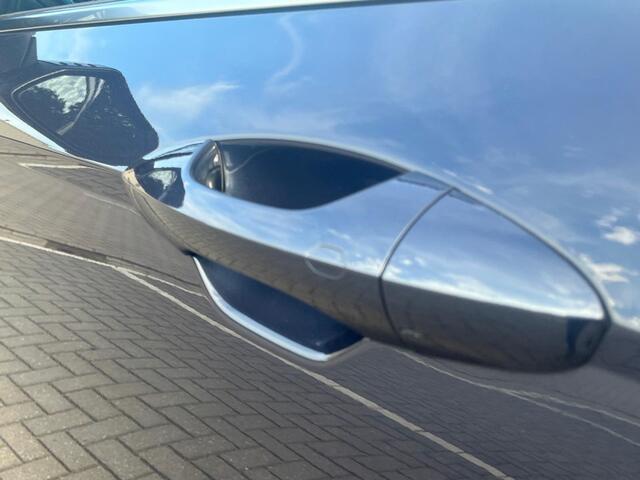 Hyundai Kona Premium Sky 1.6 GDI HEV 137pk | SCHUIF/KANTELDAK | FULL LED | PREMIUM LEDER | ADAPTIVE CRUISE | 360° CAMERA | STOELVERW. + KOELING |