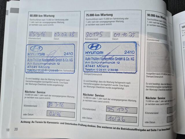 Hyundai Kona EV Comfort 39 kWh / SOH 100% / 3 fase Laden/ 8 jaar Batterijgarantie/ Fabrieksgarantie tot 02-2027 / Dealer onderhouden / Batterijgarantie tot 02-2030 / WLTP 305 km stad 435 km / CSS snelladen / Warmtepomp / Stuur- & Stoelverwarming / Achteruitrijcamera 