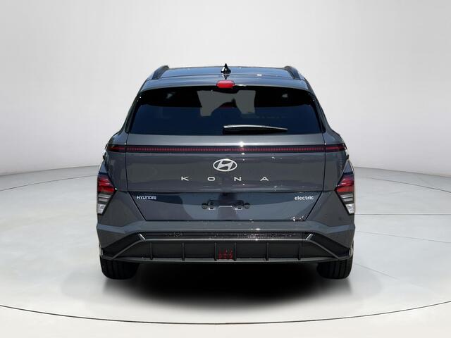 Hyundai Kona Electric N Line 64.8 kWh | Apple Carplay / Android Auto | 360 graden camera | Stoel Verwarming / Koeling | Stuur Verwarming | Schuif / Kanteldak | LED-Verlichting | Elektrische Kofferbak |