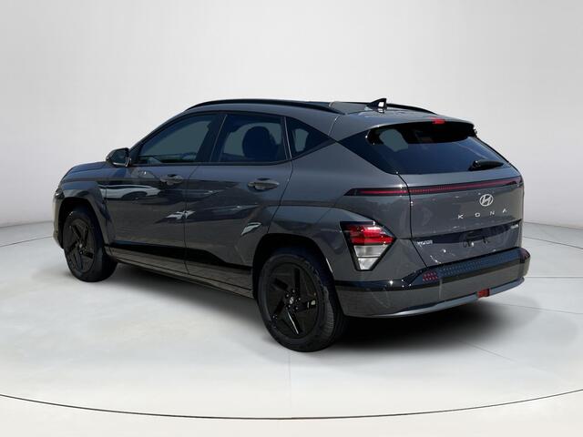 Hyundai Kona Electric Long Range Pure Edition 64.8 kWh | Comfort Pack | WK Deal | | Uit voorraad leverbaar! | Achteruitrijcamera | Adaptieve Cruise Control | Keyless entry/start | Stoel/Stuurverwarming | Adaptive Cruisecontrol |