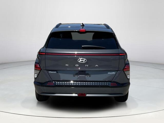 Hyundai Kona Electric Long Range Pure Edition 64.8 kWh | Comfort Pack | WK Deal | | Uit voorraad leverbaar! | Achteruitrijcamera | Adaptieve Cruise Control | Keyless entry/start | Stoel/Stuurverwarming | Adaptive Cruisecontrol |