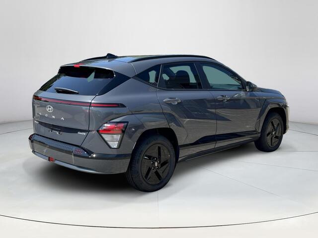Hyundai Kona Electric Long Range Pure Edition 64.8 kWh | Comfort Pack | WK Deal | | Uit voorraad leverbaar! | Achteruitrijcamera | Adaptieve Cruise Control | Keyless entry/start | Stoel/Stuurverwarming | Adaptive Cruisecontrol |