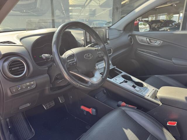 Hyundai Kona EV Premium 64 kWh | HUD | Stoelventilatie