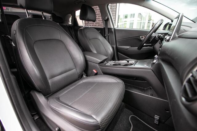 Hyundai Kona EV Premium 64 kWh | Fase 3 | Stoelventilatie | Achterbankverw. | Adpt. cruise