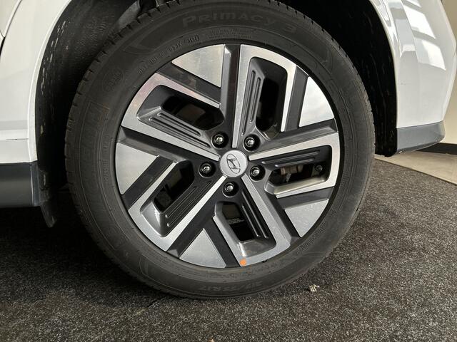 Hyundai Kona EV Comfort 39 kWh SOH 95,2% | Verwarmde stoelen | Digitaal dashboard | Warmtepomp | Navigatie