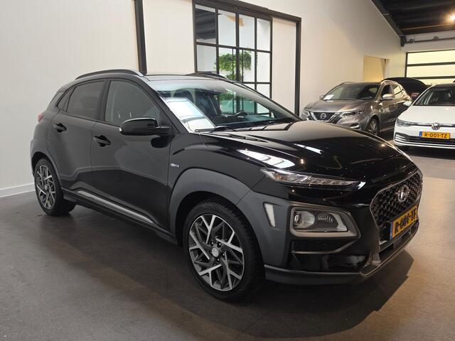 Hyundai Kona 1.6 GDI HEV Premium - Stoelverwarming voor en achter - Stoelventilatie - Stuurverwarming - Apple Carplay/Android Auto - Dodehoekdetectie - Trekhaak