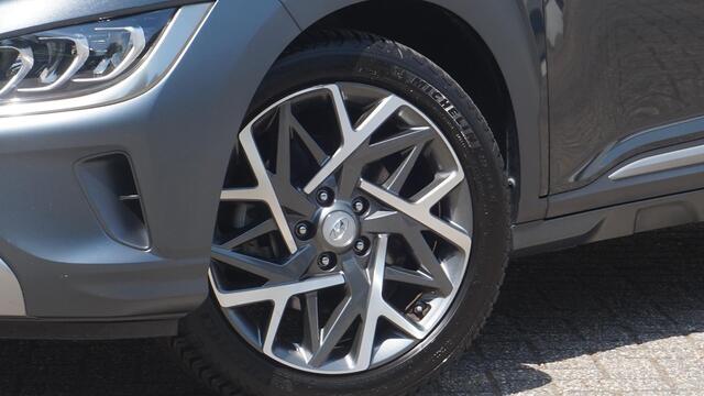 Hyundai Kona 1.6 GDI HEV Fashion | HUD | Navigatie | 18 inch