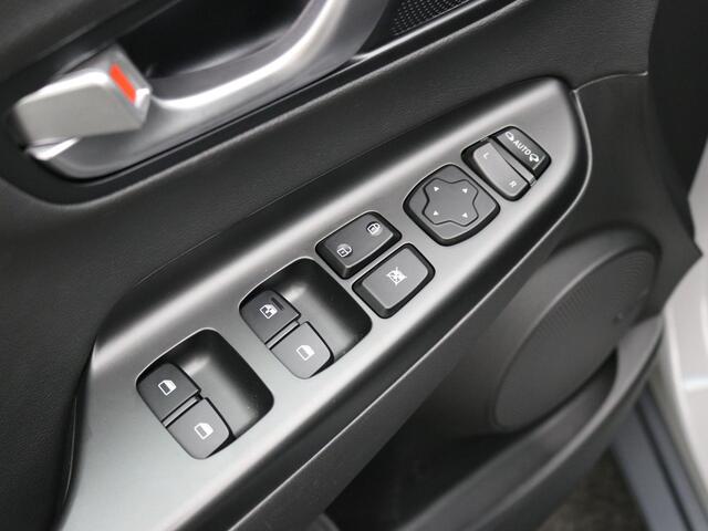 Hyundai Kona 1.6 GDI HEV Premium / Lederen bekleding / HUD Display / Navigatie / Adaptieve Cruise Control / Elektrisch stoel voor / Stoel verwarming & koeling voor / NL Auto / Historie aanwezig /