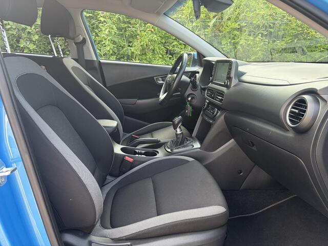 Hyundai Kona 1.0T Essence 2e Eigenaar,Trekhaak,Camera,Carplay,Navi,Clima,Cruise,6 Bak,N.A.P,120pk,Lm velgen,Rijstrooksensor,Pdc,Apk tot 03-2027