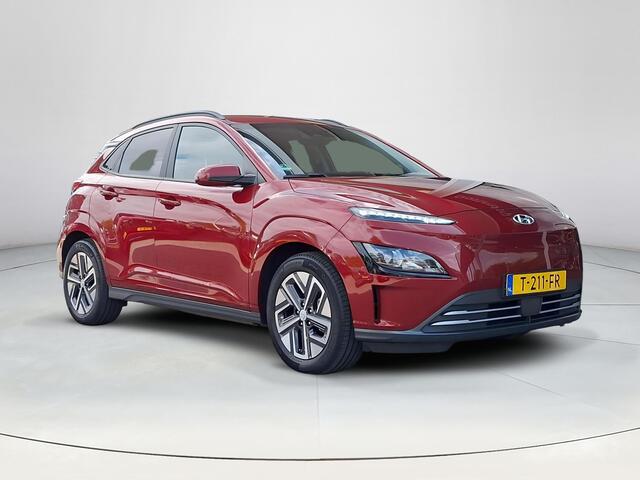 Hyundai Kona EV Fashion 64 kWh | Trekhaak | Apple Carplay/Android Auto | Achteruitrijcamera | Lichtmetalen velgen | Climate control | Navigatie |