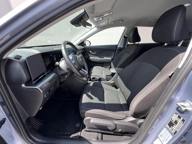 Hyundai Kona Electric Comfort Smart 65.4 kWh / Trekhaak afneembaar 750 kg / CCS snel laden / HUD / Stuur- en stoelverwarming / Navi / Apple Carplay Android / 18" LM wielen /