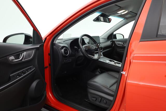 Hyundai Kona EV Premium 64 kWh | |Rijklaar ! |SOH 96.6% | Warmtepomp | HUD | Krell | Adapt. Cruise | Camera | Stoel- Stuurverw. | Keyless | Leder