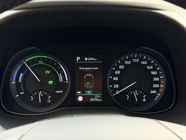 Hyundai Kona 1.6 GDI HEV Premium Two-Tone | Carplay | Camera | Cruise control | DAB | NAV