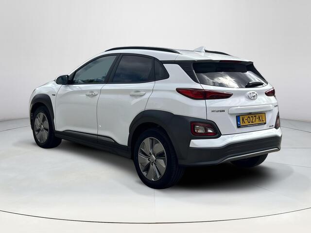 Hyundai Kona EV Limited 64 kWh | Automaat | Navigatie | Cruise Control | Climate Control | Parkeersensoren | Parkeercamera | Rijklaar! |