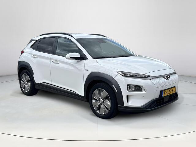 Hyundai Kona EV Limited 64 kWh | Automaat | Navigatie | Cruise Control | Climate Control | Parkeersensoren | Parkeercamera | Rijklaar! |