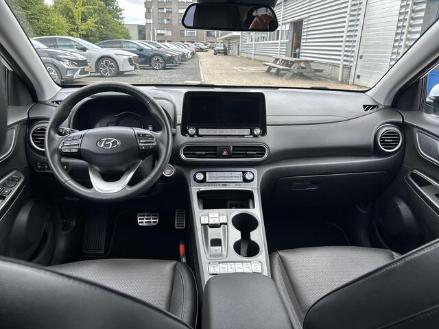Hyundai Kona EV Limited 64 kWh | Automaat | Navigatie | Cruise Control | Climate Control | Parkeersensoren | Parkeercamera | Rijklaar! |