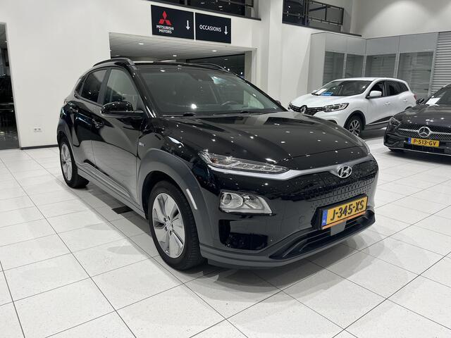 Hyundai Kona EV Fashion 64 kWh | SOH 91,6% | Navi | Adaptieve cruise control, Camera | Dodehoek bewaking Keyless entry | Apple carplay Android auto