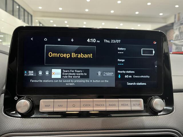 Hyundai Kona EV Fashion 64 kWh | SOH 91,6% | Navi | Adaptieve cruise control, Camera | Dodehoek bewaking Keyless entry | Apple carplay Android auto