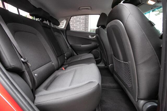 Hyundai Kona EV Fashion 64 kWh | SOH 95% | Fase 3 | Adapt Cruise |