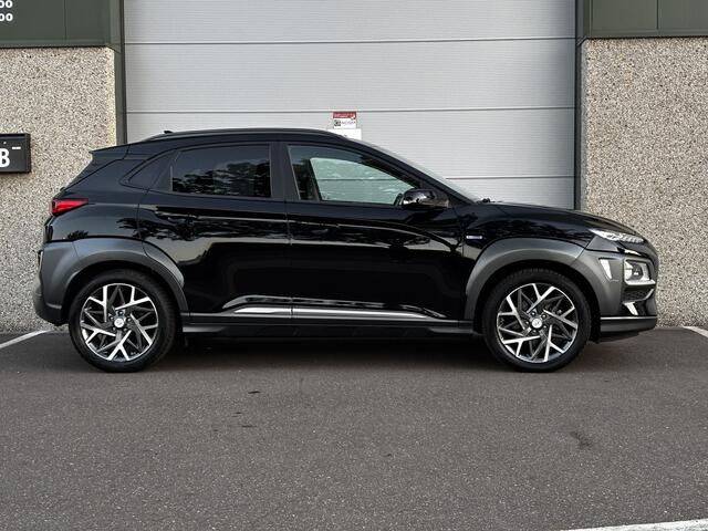 Hyundai Kona 1.6 GDI HEV Premium Sky Schuifdak Keyless Carplay Leer VOLL Nap