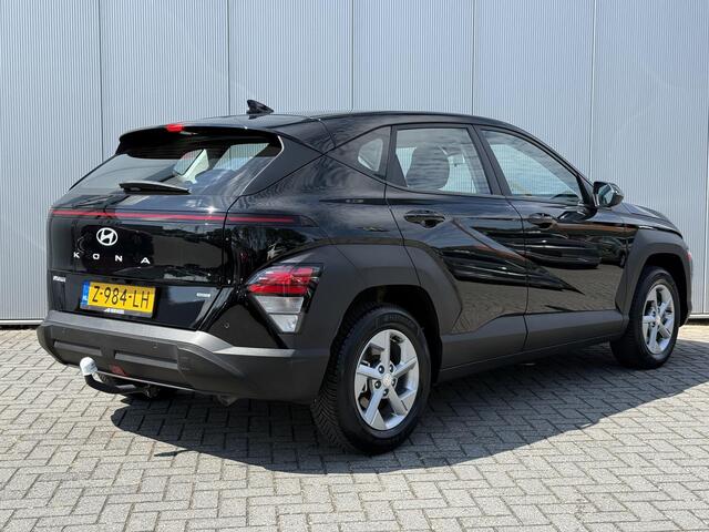 Hyundai Kona 1.6 GDI HEV Comfort / 1e eig / NL auto / Navigatie / Climate control / Adapt. cruise control / Trekhaak / All season banden /