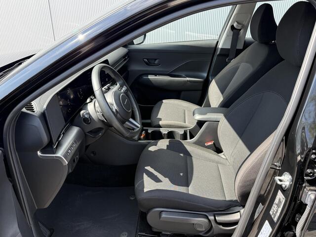 Hyundai Kona 1.6 GDI HEV Comfort / 1e eig / NL auto / Navigatie / Climate control / Adapt. cruise control / Trekhaak / All season banden /