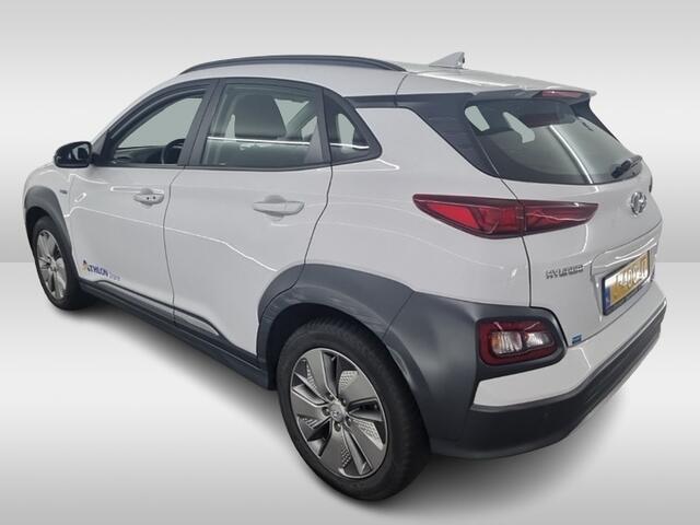 Hyundai Kona EV Comfort 64 kWh 3-Fase 1e-Eig. & Dealer-Onderh. BOVAG-Garantie. NL-Auto.