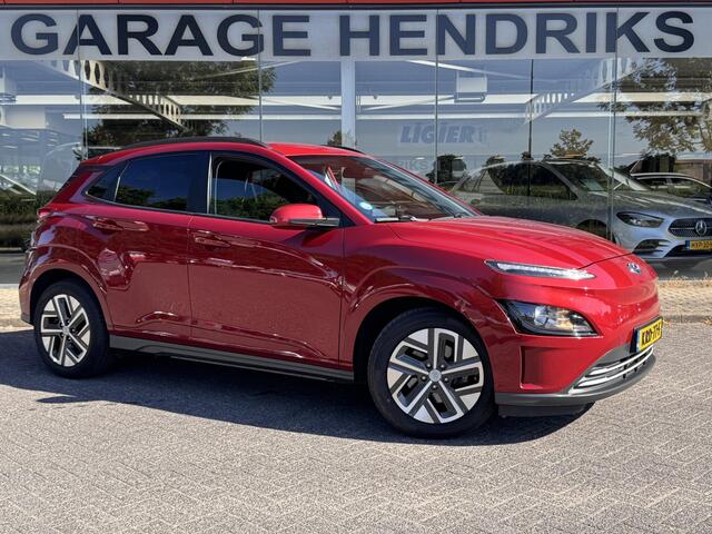 Hyundai Kona EV Comfort Smart 64 kWh | SOH: 96,0% | 3 Fase | Adaptive CC | Navi | Camera | Stoelverwarming | Climate |