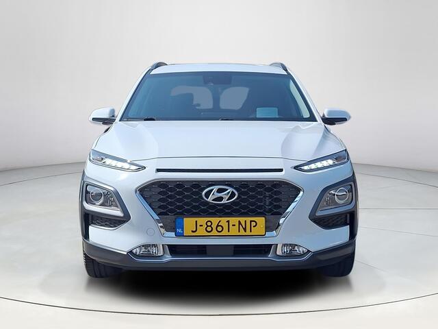 Hyundai Kona 1.6 GDI HEV Fashion | Trekhaak | Cruise control | Navigatiesysteem | Achteruitrijcamera | Lichtmetalenvelgen | Parkeersensoren achter | Climate control |