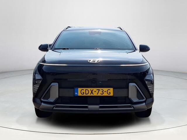 Hyundai Kona 1.6 GDI HEV Premium | Apple Carplay/Android Auto | Stoel/stuurverwarming | Elektrische achterklep | BOSE | 360 graden camera | Lederen bekleding | Elektrische verstelbare stoelen met geheugen |