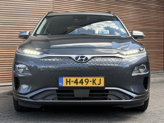 Hyundai Kona EV Premium 64 kWh Leer / Head-Up / Stoel verwarming & Koeling / Winterbanden