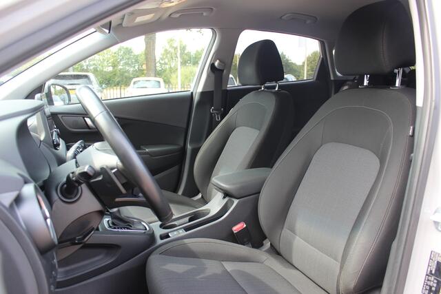 Hyundai Kona 1.6 GDI HEV Fashion / Trekhaak / Camera / Head-up / KRELL Audio / Half Leder / 16'' / CarPay / Dodehoek / DAB / Cruise Control