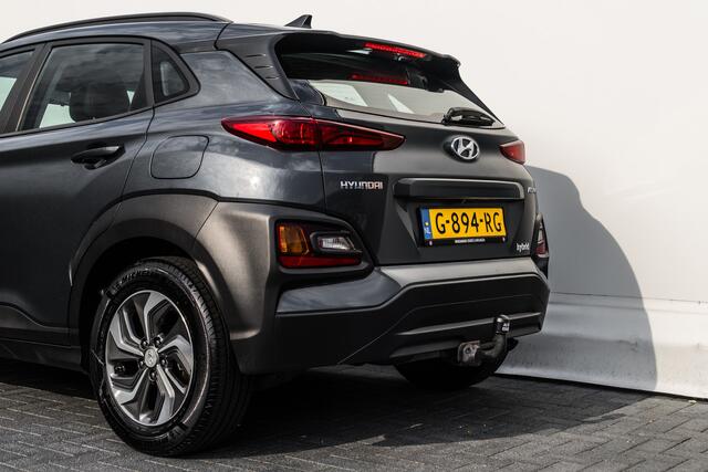 Hyundai Kona 1.6 GDI Hybride Comfort | Ned Auto | Automaat | Clima | Navigatie | Trekhaak | | Dab Audio | Camera | Cruise control adaptief | Lichtmetalen velgen 16" | Apple / Android Auto | |