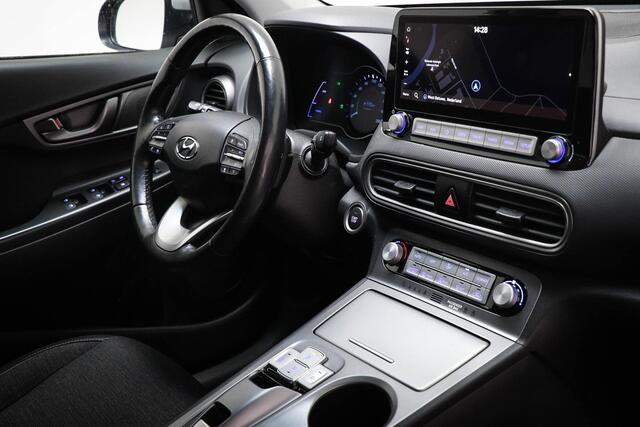 Hyundai Kona EV Fashion Sky 64 kWh | STUURVERWARMING | DAB | DRAADLOZE LADER | APPLE | CAMERA