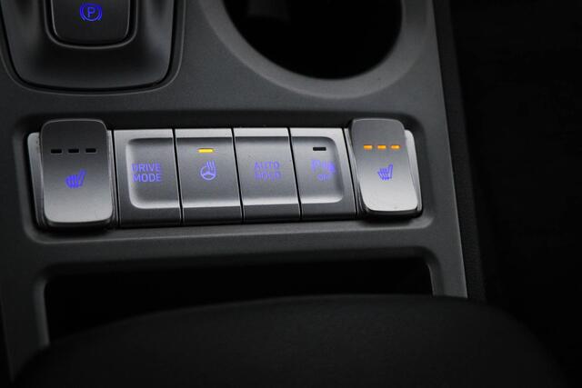 Hyundai Kona EV Fashion Sky 64 kWh | STUURVERWARMING | DAB | DRAADLOZE LADER | APPLE | CAMERA